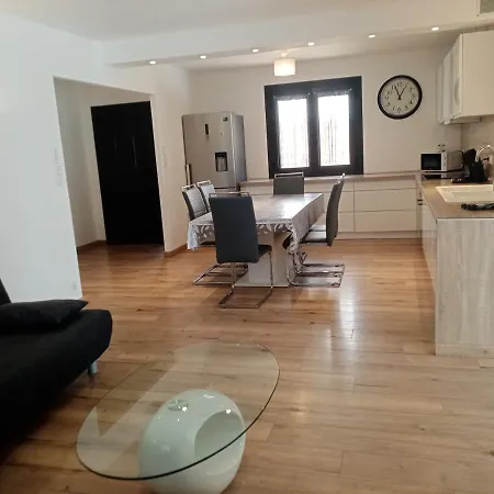 Maison Individuelle Plain Pied Avec En Option Pensez A Valider Votre Reservation Dans Les 24h Apres Votre Demande De Reservation Βίλα Περπινιάν