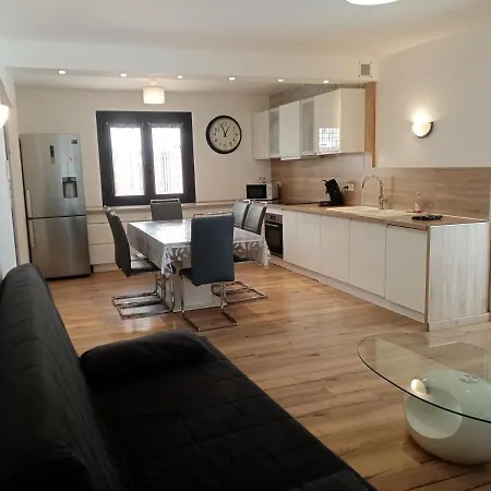 Maison Individuelle Plain Pied Avec En Option Pensez A Valider Votre Reservation Dans Les 24h Apres Votre Demande De Reservation Βίλα Περπινιάν