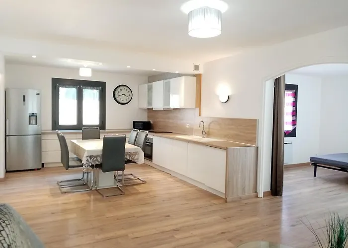 Maison Individuelle Plain Pied Avec En Option Pensez A Valider Votre Reservation Dans Les 24h Apres Votre Demande De Reservation * Περπινιάν