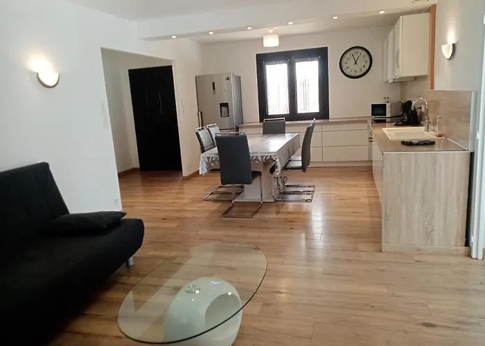 Maison Individuelle Plain Pied Avec En Option Pensez A Valider Votre Reservation Dans Les 24h Apres Votre Demande De Reservation Βίλα Περπινιάν