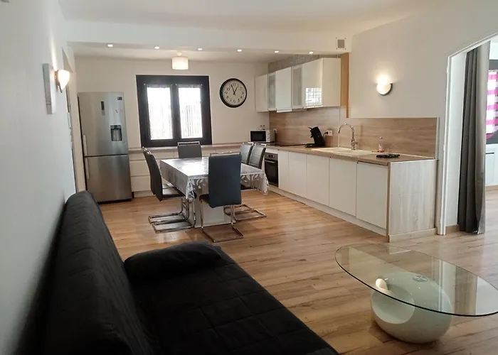Maison Individuelle Plain Pied Avec En Option Pensez A Valider Votre Reservation Dans Les 24h Apres Votre Demande De Reservation Villa Perpignan